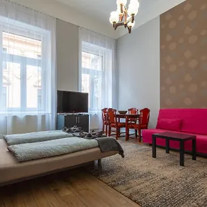 Apartament Center, Budapeszt