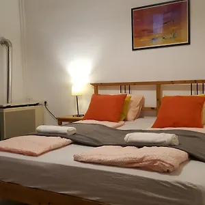 Apartament Michael With 2 Near Gozsdu Udvar, Budapeszt